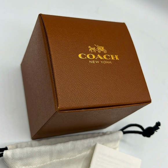 Coach Box and Dust Bag - Picture 2 of 7